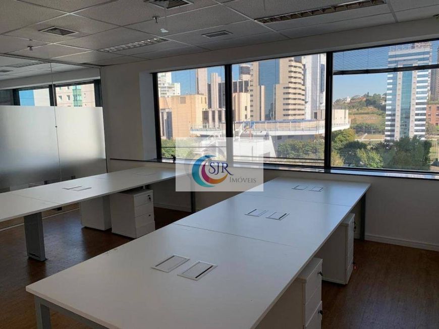 Sala/Conjunto para aluguel possui 588 metros quadrados em Cidade Monções - São Paulo - SP