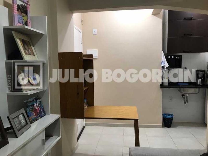 Flamengo conjugado dividido sala e quarto mobiliado vaga escriturada vista livre andar alto silenci
