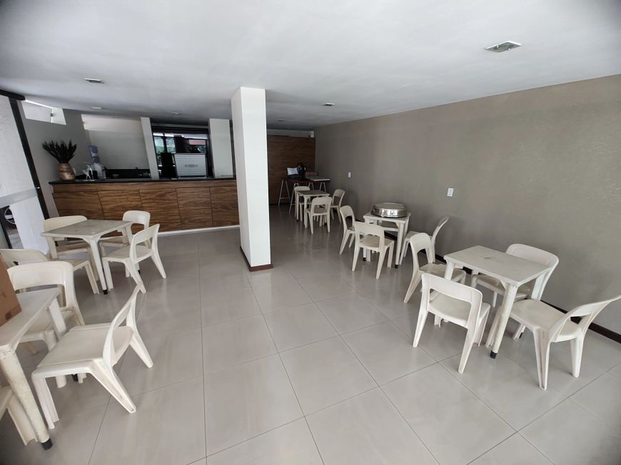Alugo apartamento com 3 quartos 117m na ponta verde