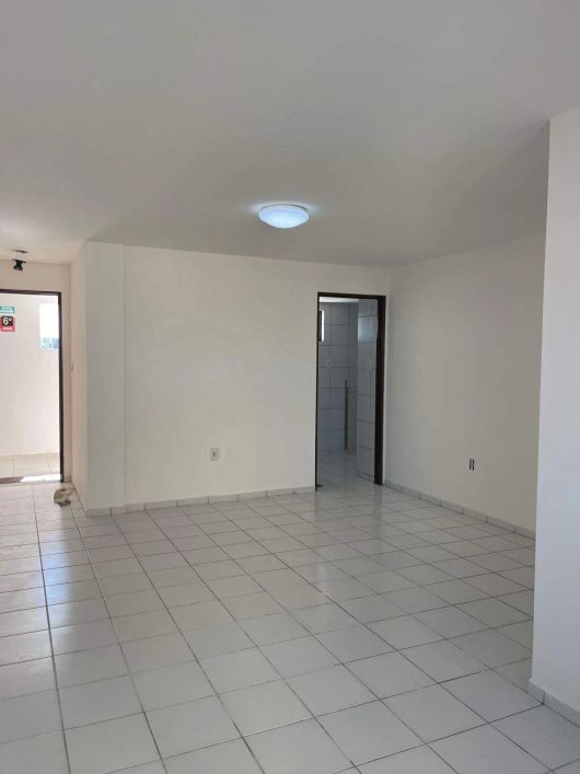 Apto a venda no Condomínio Ed. Trianon, com 76m2, 3 quartos em Poço - Maceió - AL