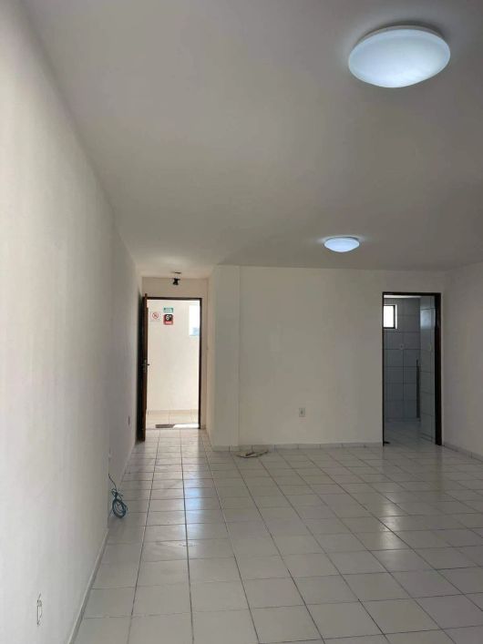 Apto a venda no Condomínio Ed. Trianon, com 76m2, 3 quartos em Poço - Maceió - AL