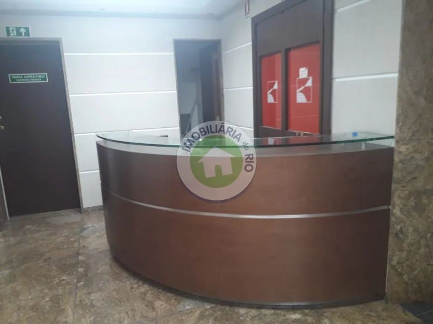 Excelente sala comercial em fino acabamento, andar corporativo completo, andar alto, edifício modern