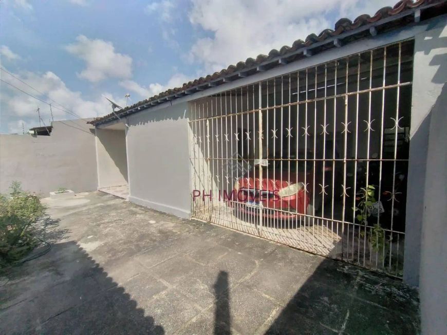 Casa com 3 dormitórios sendo 1 suíte no Tabuleiro dos Martins (Salvador Lyra)