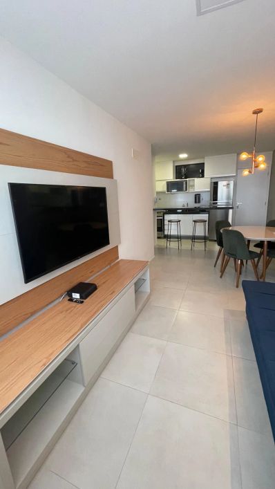 Quarto e sala à venda com 42 m2, todo mobiliado, pertinho da praia e com vista do mar