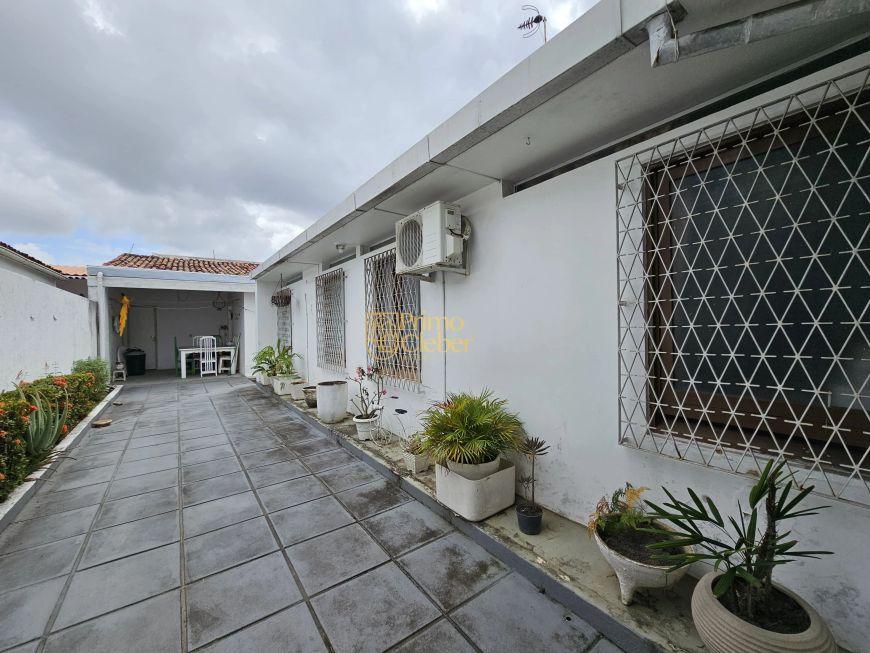 Casa 3 Quartos á Venda na Gruta De Lourdes! Leia a Descrição!