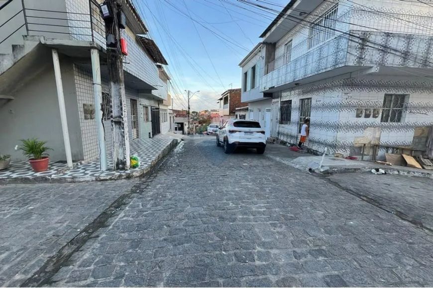 Duas casas no Feitosa