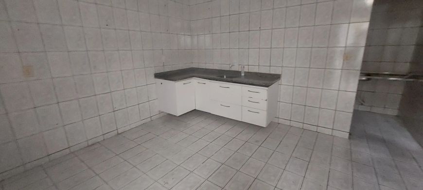 Imóvel para venda tem 100 metros quadrados em Prado - Maceió - AL