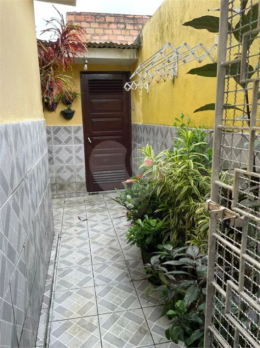 Casa com 4 quartos à venda em Poço - AL