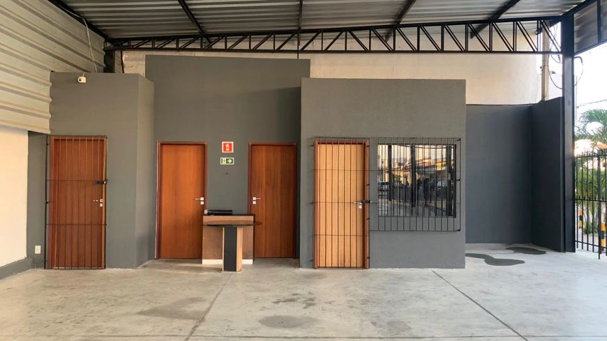 Alugo Ponto Comercial de esquina com 200m² na Principal do Santo Eduardo