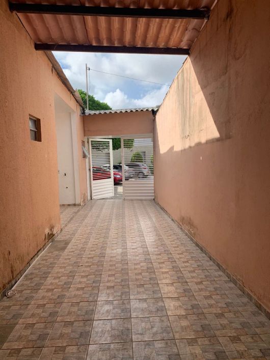 casa localizada no clima Bom proximo ao Salao Reunion.