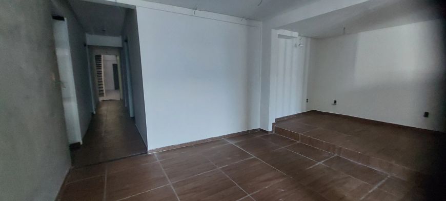 Imóvel para aluguel tem 208 metros quadrados em Gruta de Lourdes - Maceió - AL