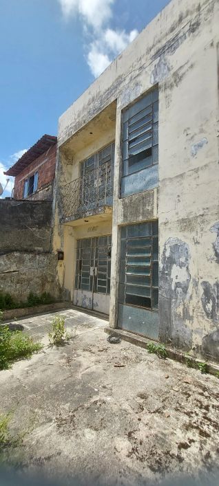 Imóvel para venda tem 180 metros quadrados com 4 quartos em Gruta de Lourdes - Maceió - AL