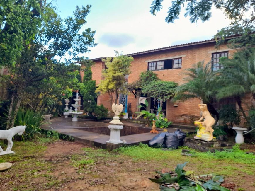 Casa para venda tem 300 metros quadrados com 4 quartos em Antares - Maceió - AL