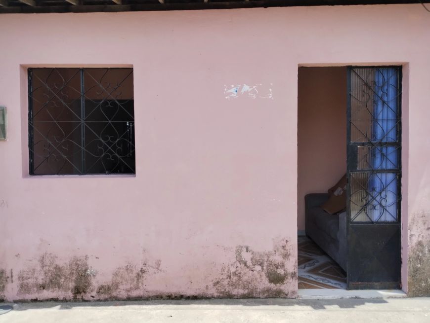 3 casas no mesmo terreno, bairro Feitosa.