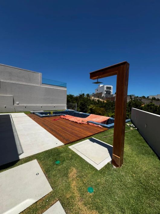 Casa Nova com 400m² no Condomínio Green Park – Praia de Guaxuma