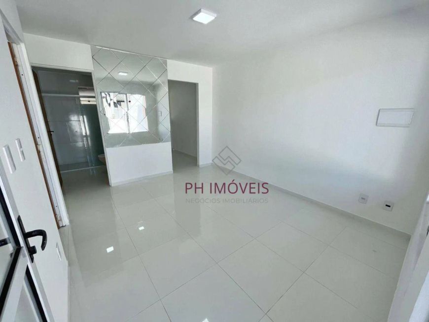 Casa em Condomínio Fechado na Cidade Universitária com 2 dormitórios - 58m²