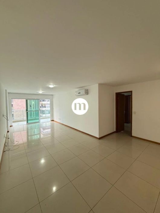 Apartamento 4 Suítes - Frente Mar