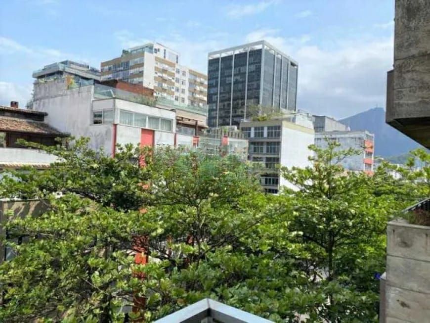 Cobertura para venda tem 155 metros quadrados com 3 quartos em Ipanema - Rio de Janeiro - RJ