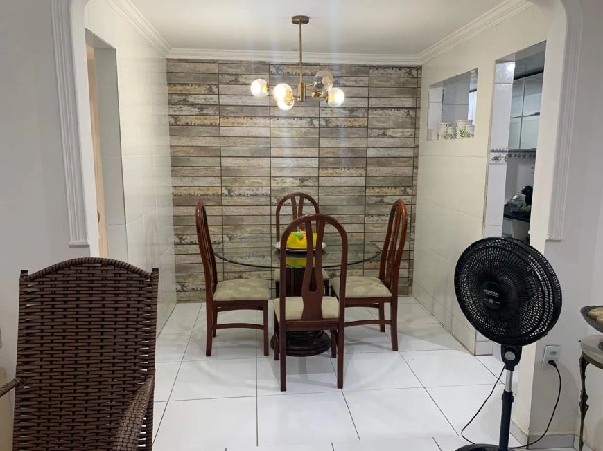 Imóvel para venda tem 130 metros quadrados com 3 quartos em Clima Bom - Maceió - AL