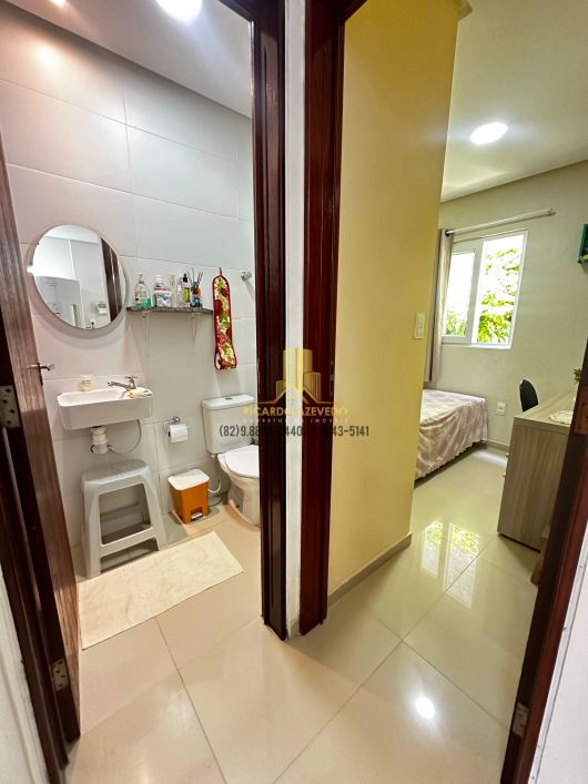 Antares, Casa com 3/4, 02 suítes e banheira