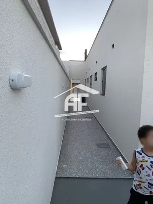 Excelente casa térrea com 130m², segurança 24 horas