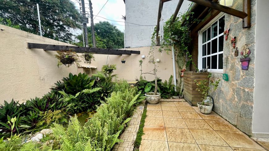 Casa a venda - com 4 Quartos - 320m²- Feitosa - Maceió - AL