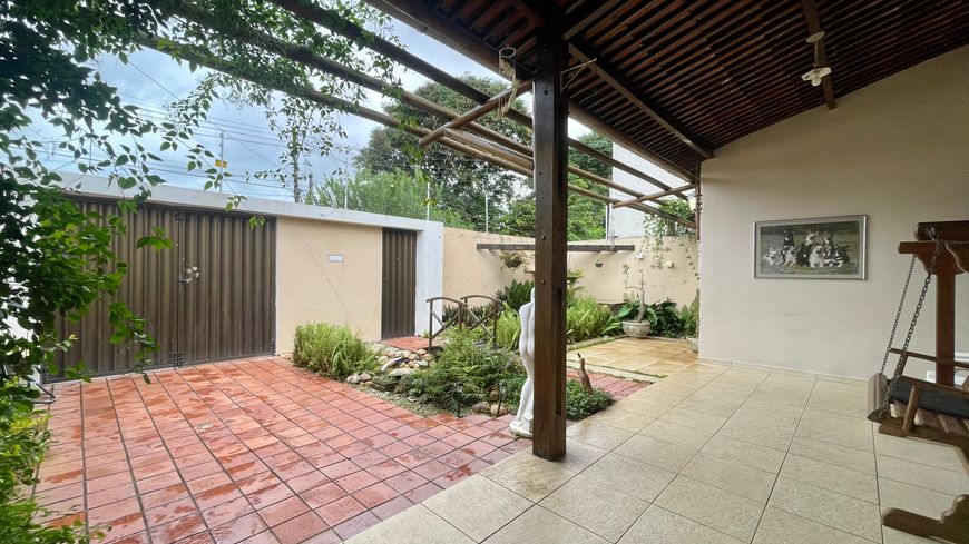 Casa a venda - com 4 Quartos - 320m²- Feitosa - Maceió - AL