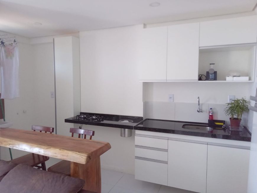 Apartamento Quarto/Sala com Varanda