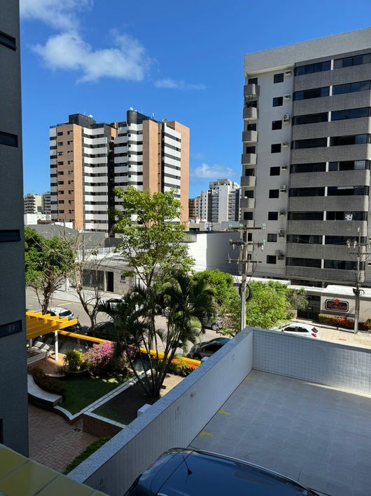 PS VENDO QTO/SALA NO EDF MARIELLA, PONTA VERDE!
