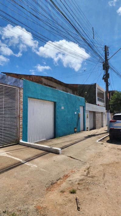 Casa ampla, com 2 quartos, toda na laje no Tabuleiro do Martins - Maceió - AL