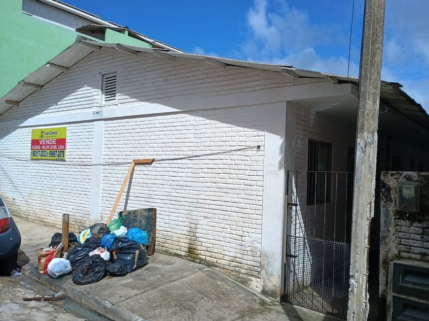 4 Casas de vila para venda tem 55m2 cada casa, com 2 quartos no Pontal da Barra - Maceió - AL