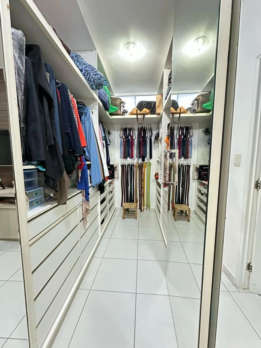 Imóvel para aluguel e venda possui 236 metros quadrados com 3 quartos em Antares - Maceió - AL