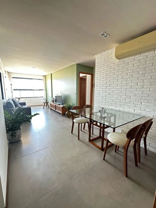 APARTAMENTO COM 2 QUARTOS MOBILIADO NA PONTA VERDE, VISTA MAR