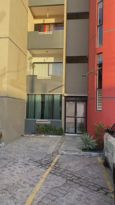 APARTAMENTO NO BARRO DURO COM 3 QUARTOS 2 BANHEIROS