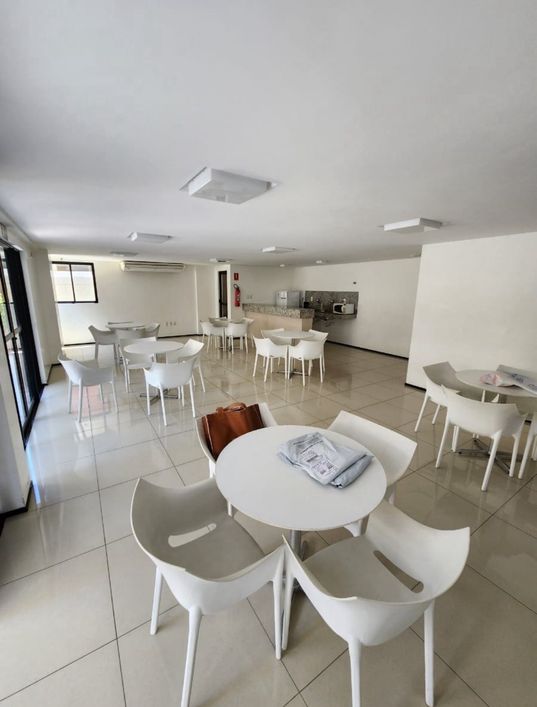 03 quartos, suite + dce - Ponta Verde