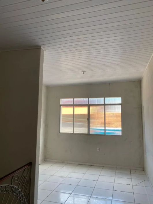 Prédio comercial no centro para locação - 3.000,00