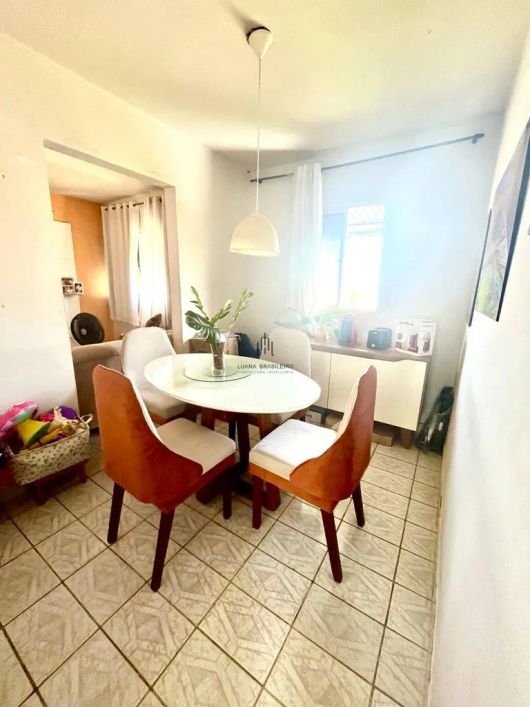 APARTAMENTO NO CONJUNTO SANTO EDUARDO - 2° ANDAR