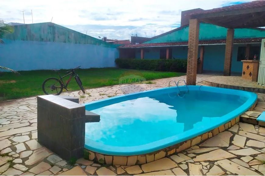 Cháraca de 400m² na Forene, 3 Quartos e Piscina