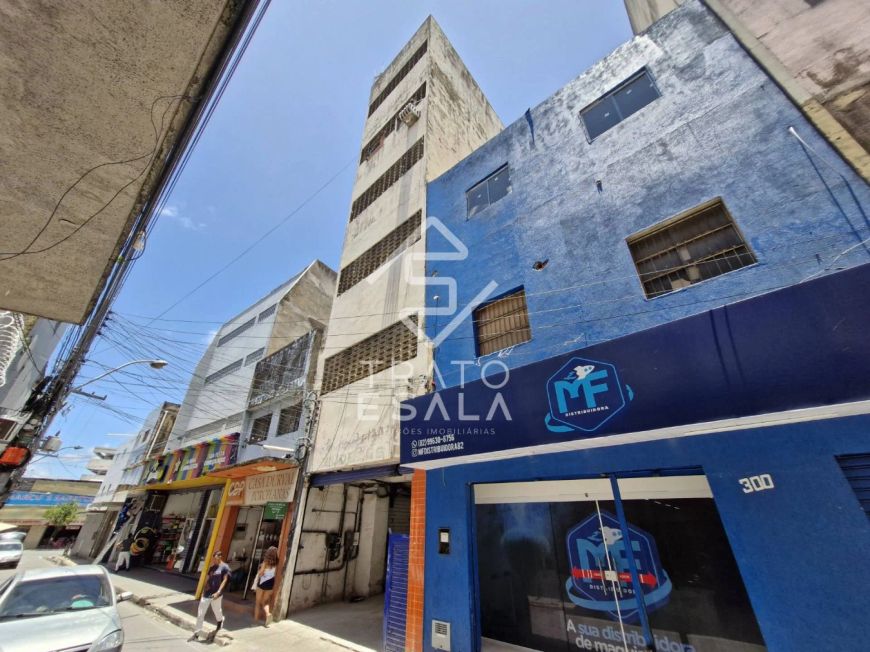Edifício comercial para alugar com amplos espaços, no Centro de Maceió