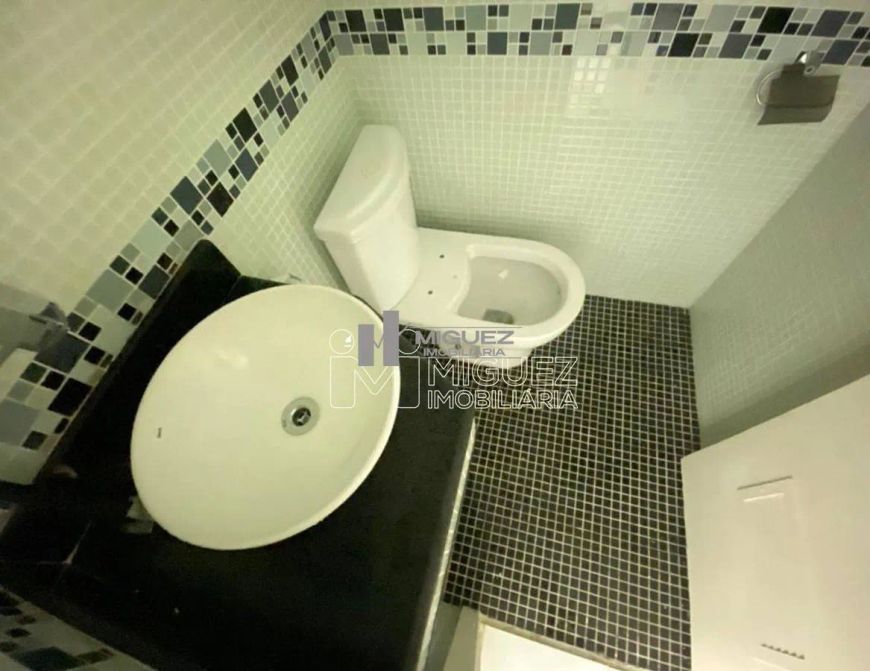 OPORTUNIDADE!!!! OS 3 PRIMEIROS MESES VOÇÊ PAGA SO O CONDOMINIO. ALUGO SALA COMERCIAL RUA OUVIDOR (C