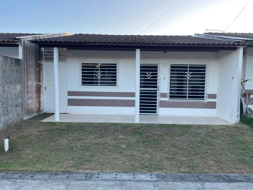 Vendo Casa 2/4 no Gran Jardim Amendoeiras- Cidade Universitária