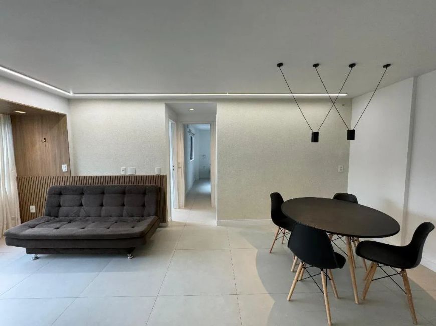 Apartamento de 02 quartos na Jatiúca