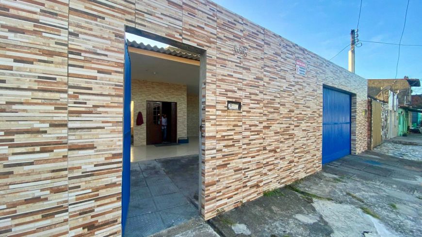 Casa a venda com 3 quartos proximo a UPA, no Prado - Maceió - AL