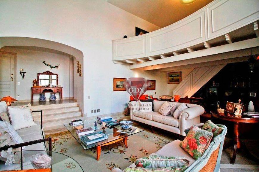 Casa Suspensa Lindemberg Bela Cintra