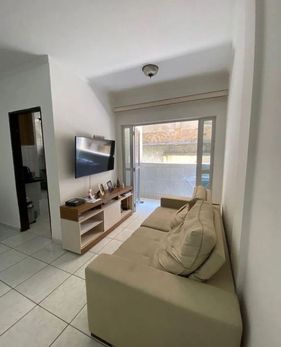 3/4 Apartamento térreo, espaçoso e super bem localizado