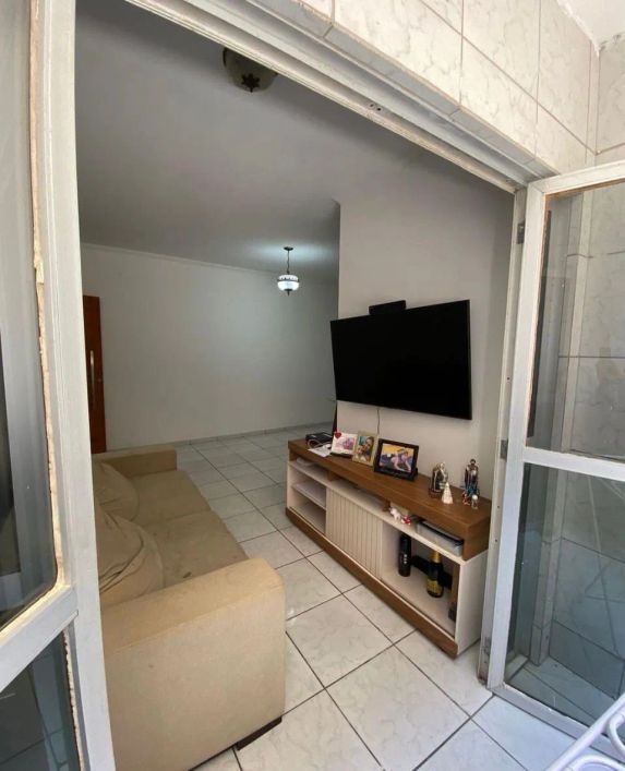 3/4 Apartamento térreo, espaçoso e super bem localizado