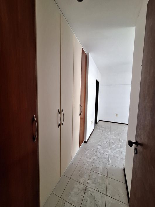 Vendo Apartamento Edf. Resedá, na Ponta verde - Maceió - AL