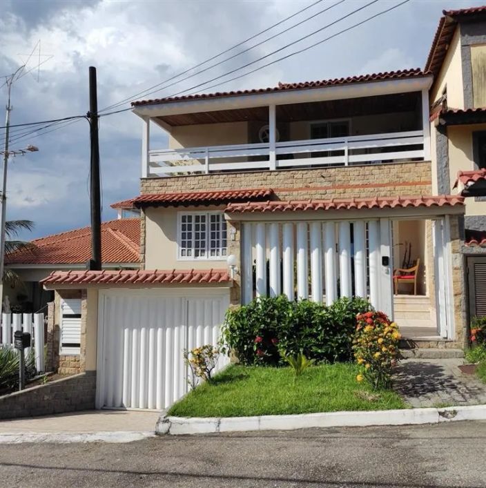 0 - Casa 5 quartos, sendo 2 suítes