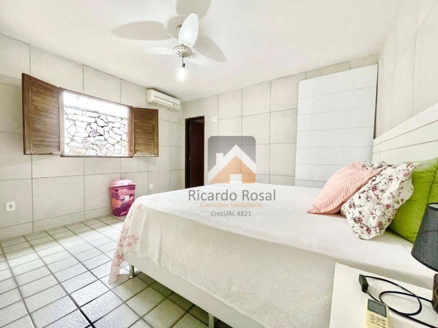 Casa c/ 3 quartos e 240m² de área total no Santos Dumont!!!