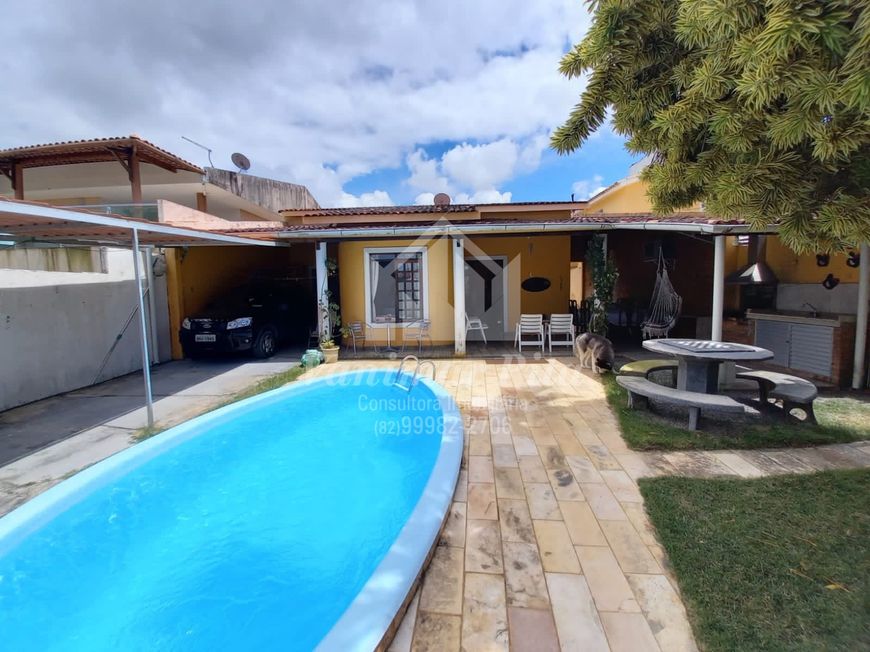 Casa em condomínio para venda tem 210 m2 com 3 quartos em Jardim Petrópolis - Maceió - Alagoas